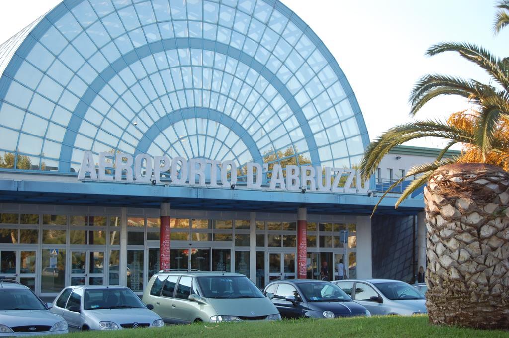Hotel Jean Pierre Pineto Εξωτερικό φωτογραφία