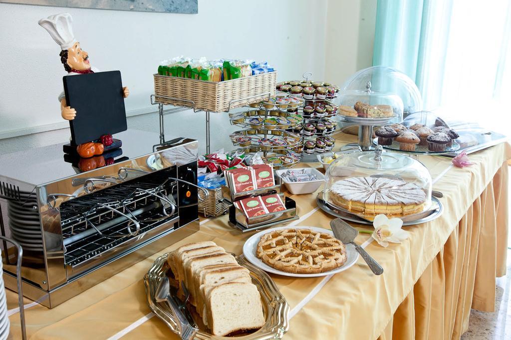 Hotel Jean Pierre Pineto Εξωτερικό φωτογραφία
